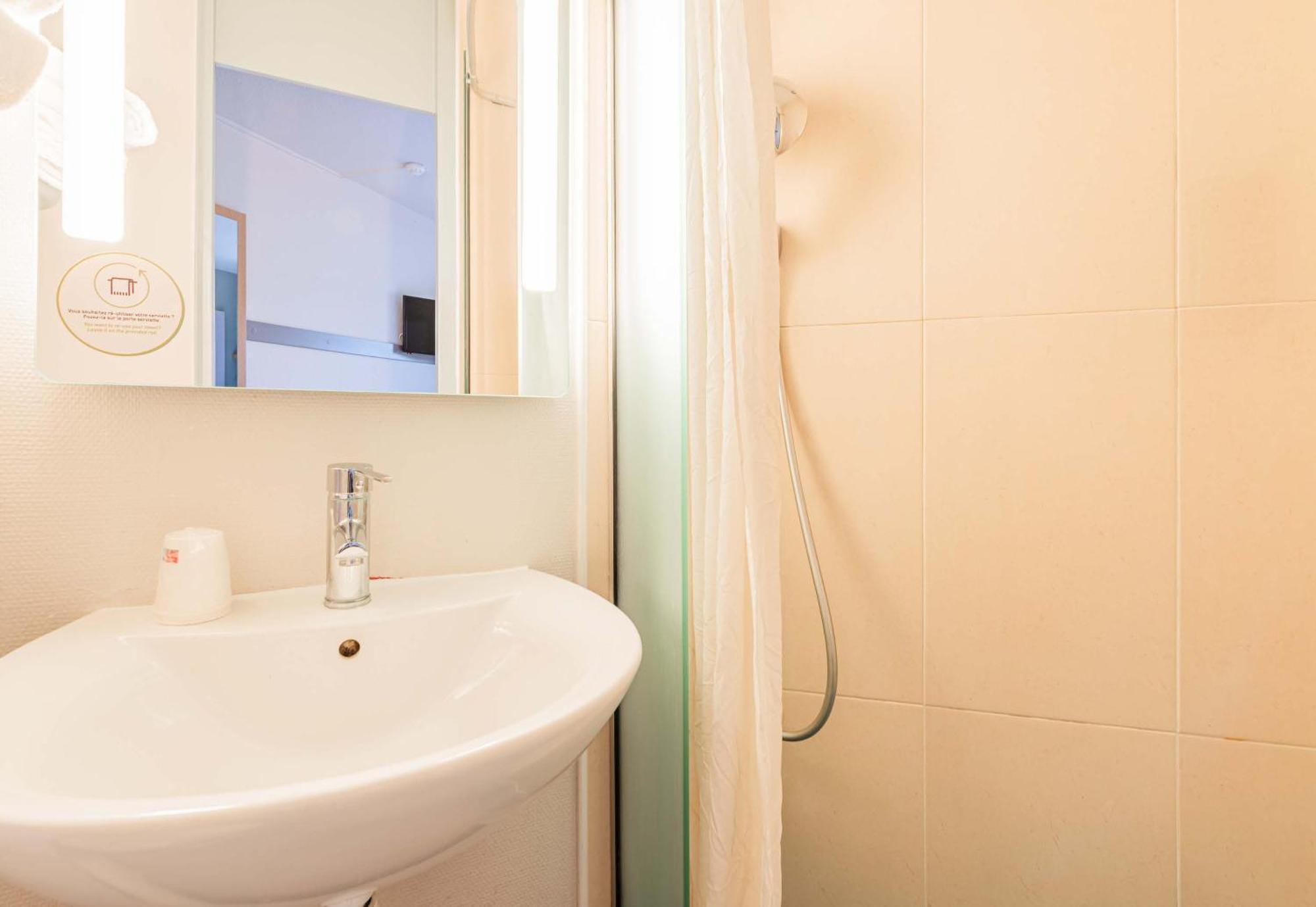 B&B Hotel Colmar Vignobles Ouest วินเซินไฮม์ ภายนอก รูปภาพ